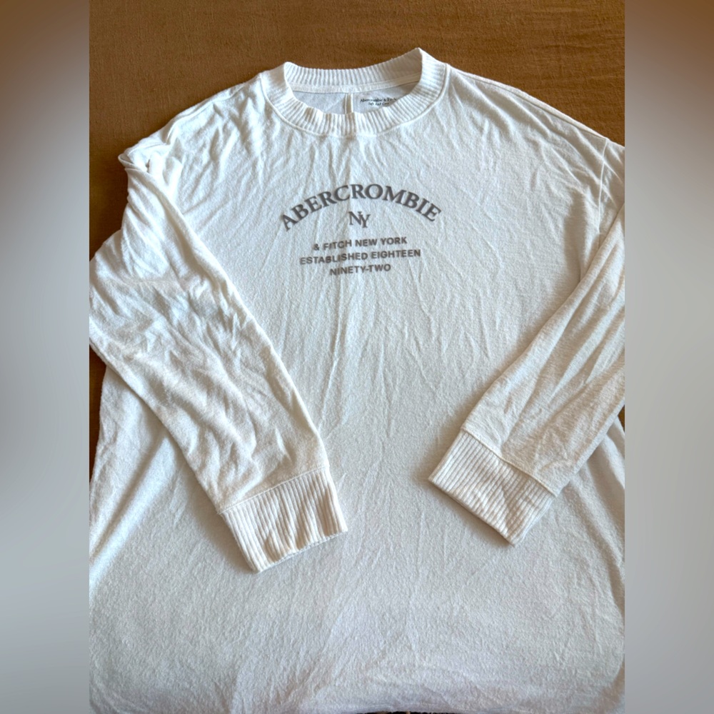Abercrombie and Fitch top